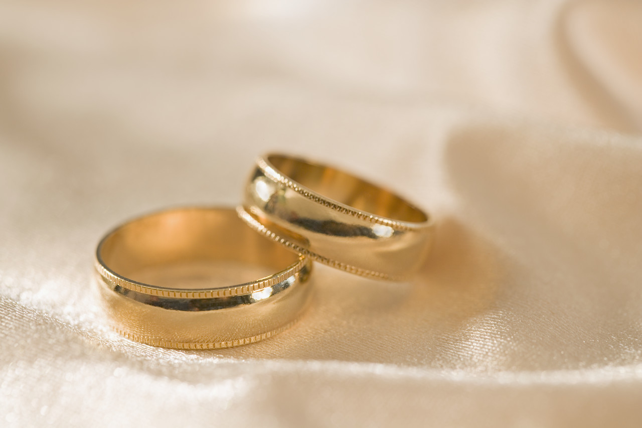 Gold Wedding Rings --- Image by ? Royalty-Free/Corbis